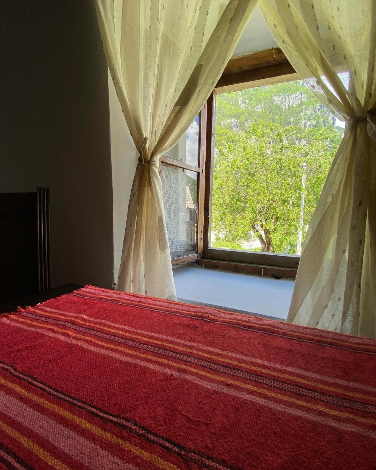 Guesthouse Kujtimi Theth Luaran gambar